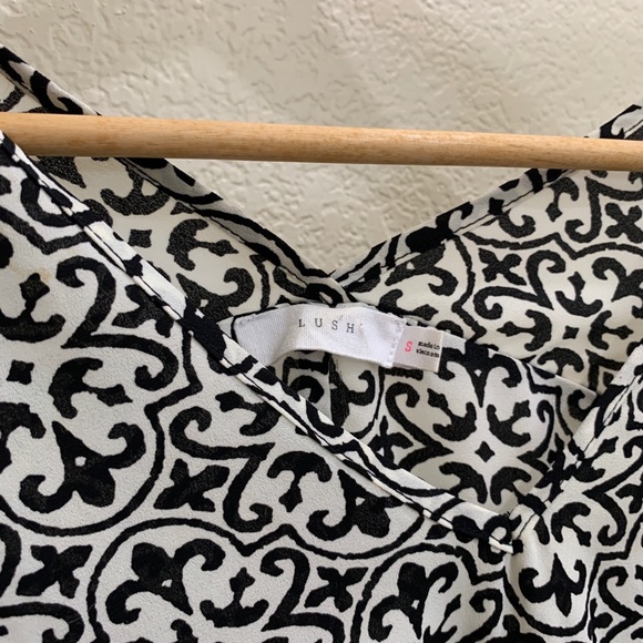 Lush high low blouse - Picture 2 of 6